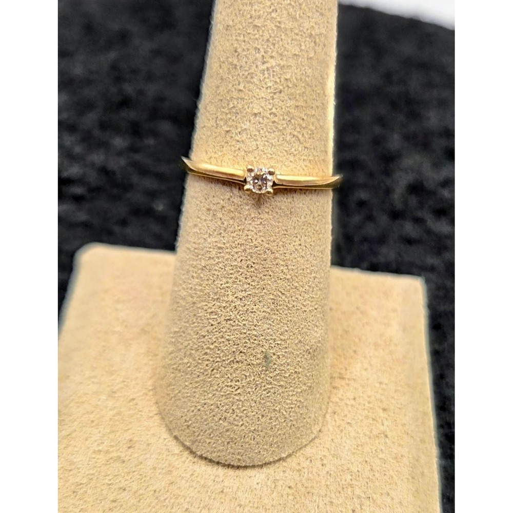 14K Yellow Gold 0.04ct Diamond Solitaire Ring Size 6.75 1.8g Maker Mark